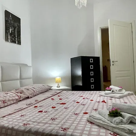 Virginia Apartment